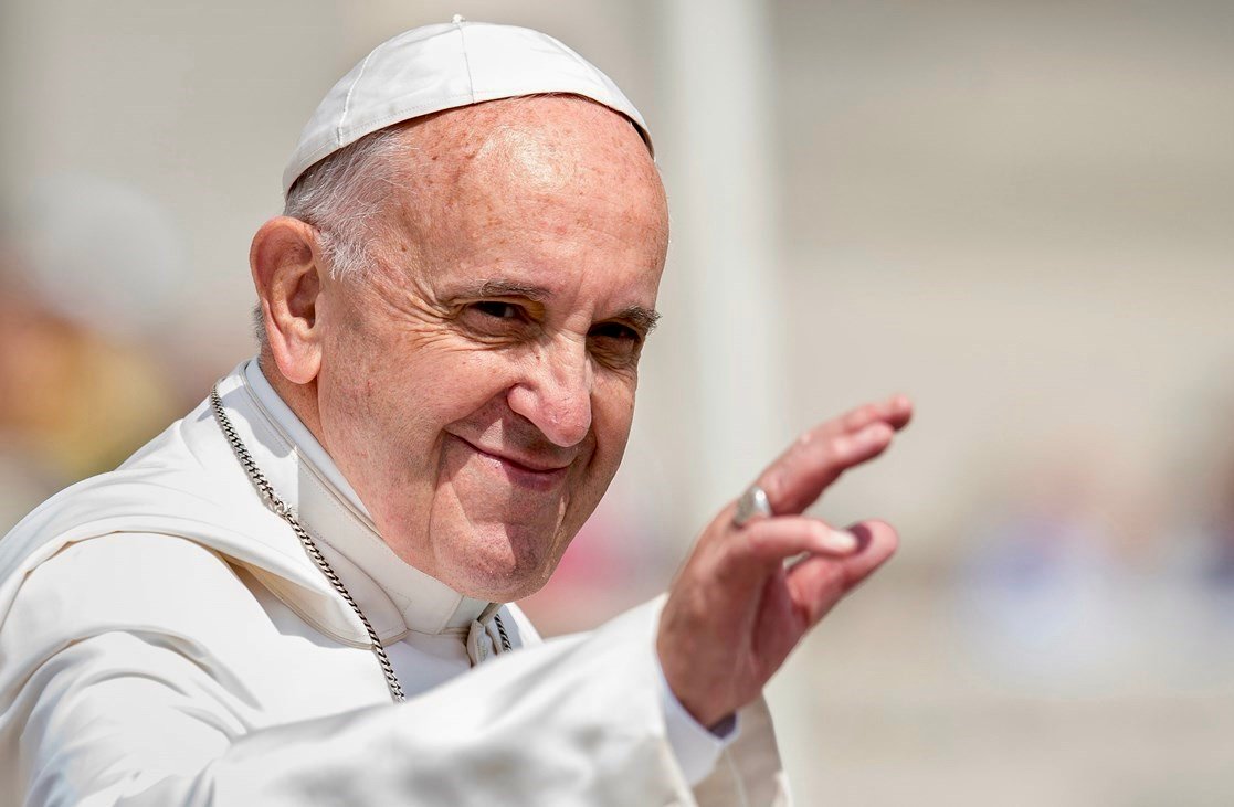 البابا يدعو لتقليص الإنفاق العسكري لصالح الدعم الإنساني