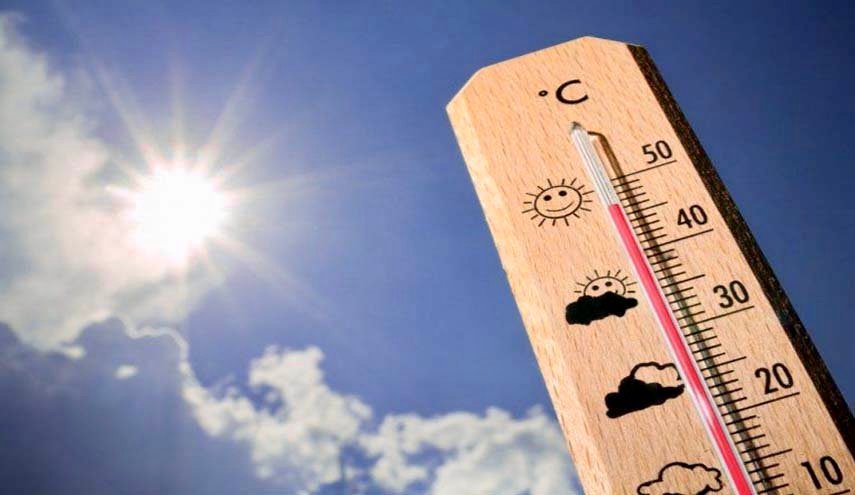 طقس الأحد.. أجواء حارة وقطرات مطرية بهذه المناطق