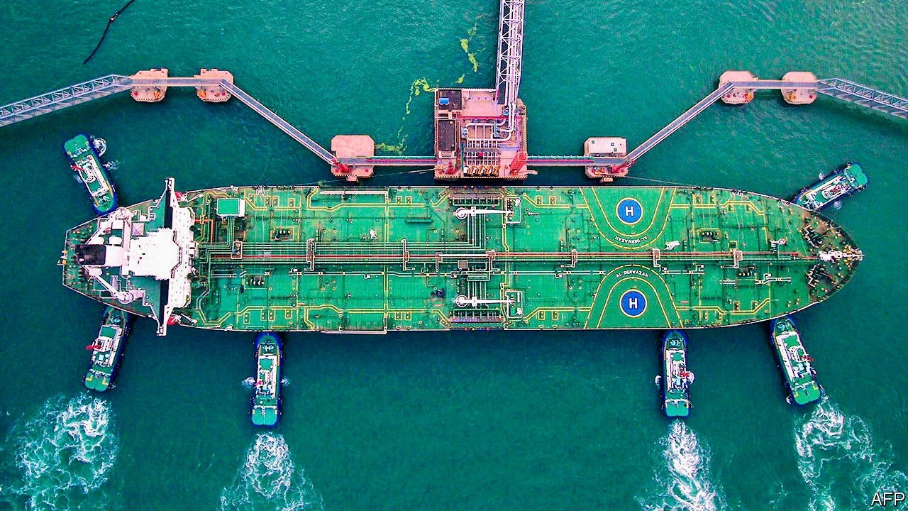 تراجع أسعار النفط بعد مكاسب لسبعة أسابيع متتالية