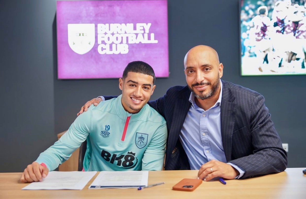 الزروري يمدد عقده مع بيرنلي