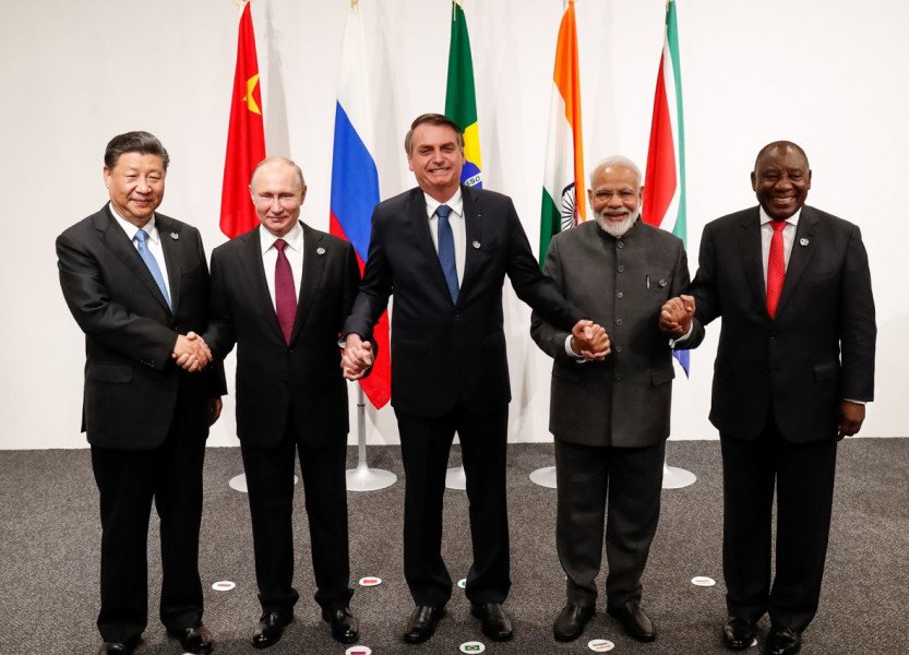 أستاذ جامعي: جنوب إفريقيا أرادت الترويج بأن دولا وازنة في القارة مثل المغرب تطلب الانضمام لـ”البريكس”