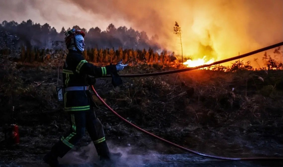 إسبانيا في حالة إنذار من الحرائق بسبب موجة الحر