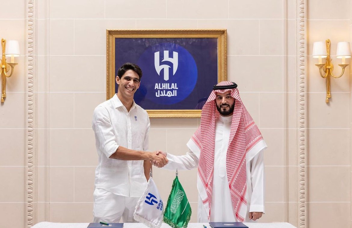 رسمياً الهلال السعودي يعلن تعاقده مع بونو