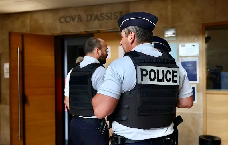 فرنسا .. توجيه التهمة لـ3 شرطيين بعد وفاة رجل