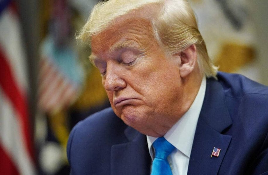 ترامب يقترح عام 2026 موعدا لمحاكمته