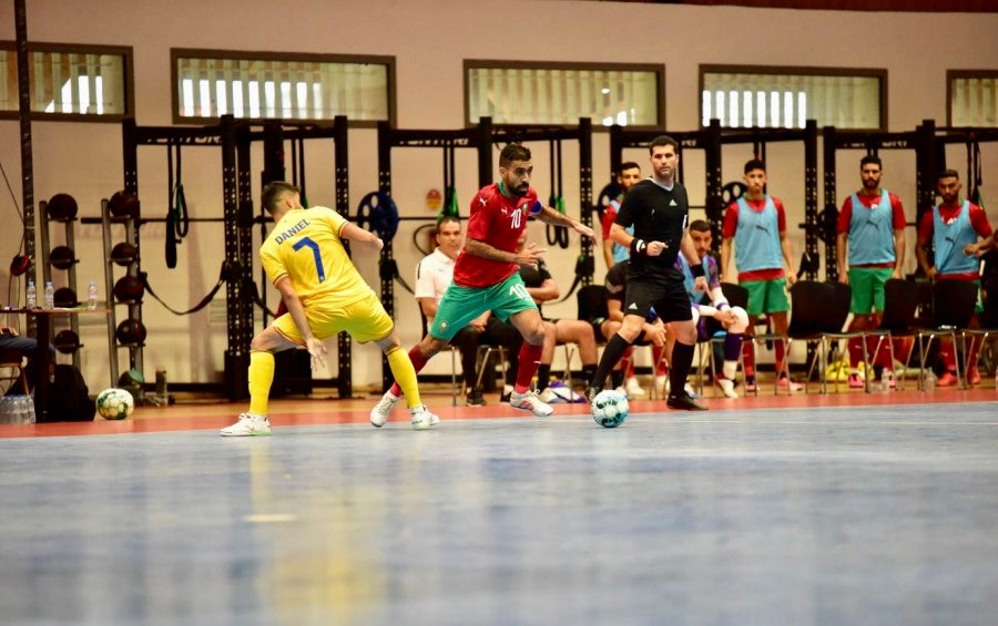 أسود الفوتصال يهزمون رومانيا بسباعية