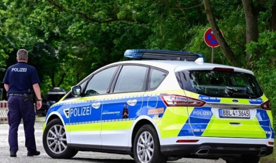 ألمانيا.. شرطي يتورط في سرقة 57 ألف يورو من سائق