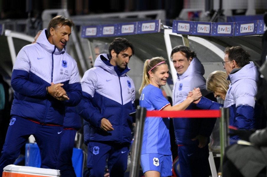 أوجيني لو سومر: تأهل المغرب فاجأ لاعبات فرنسا