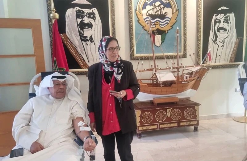 سفارة الكويت تنخرط في حملة التبرع بالدم