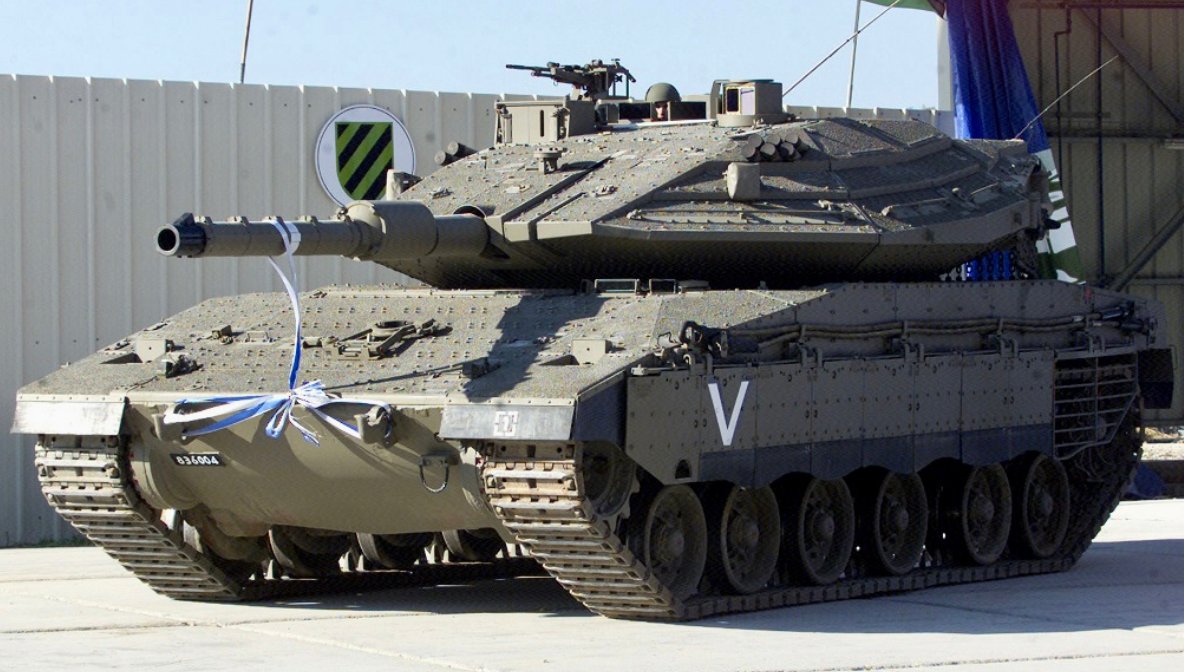 إسرائيل تحقق في سرقة دبابة من قاعدة عسكرية