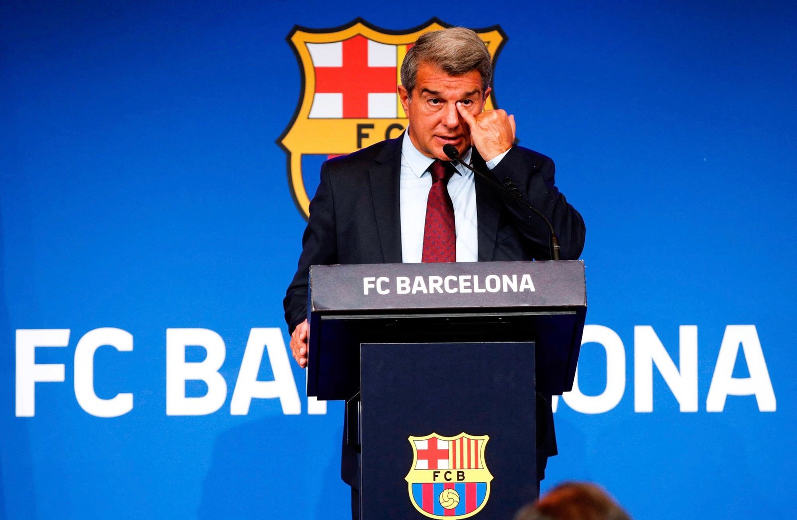 رئيس برشلونة: نحن معكم “ديما مغرب”