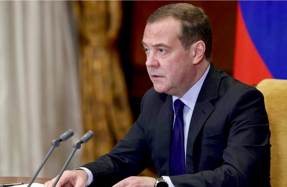 مدفيديف: روسيا ستضم أراضٍ أوكرانية جديدة