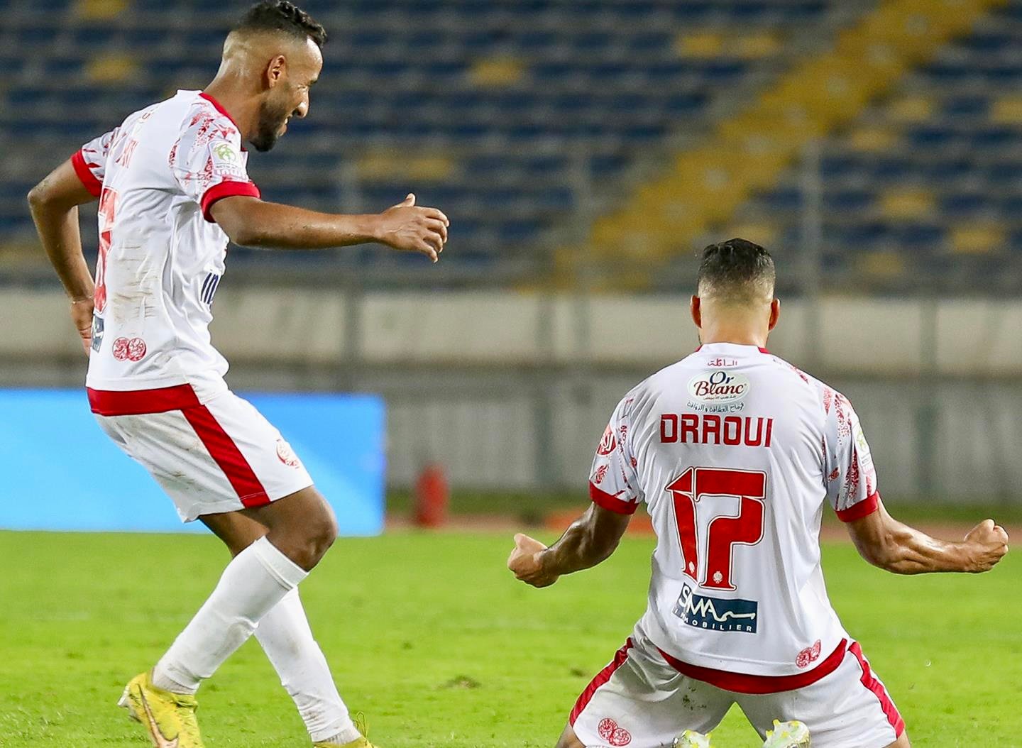 الوداد الرياضي يحقق فوزا صعبا على السوالم