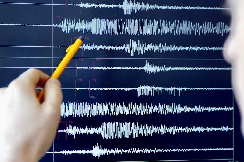 نشرة إنذارية: هزة أرضية بقوة 7 درجات تضرب إقليم الحوز وباقي مدن المغرب