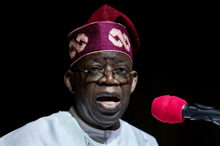 الرئيس النيجيري يستدعي سفراء بلاده من أنحاء العالم