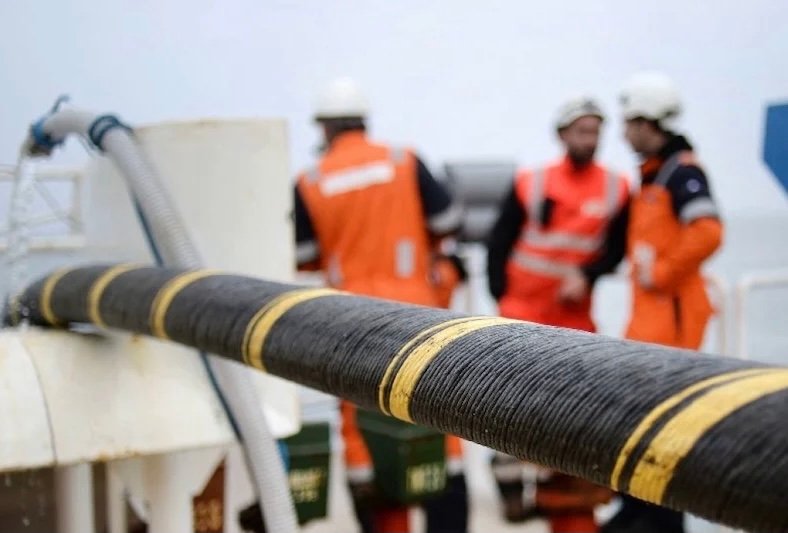 بريطانيا تعتزم مد خط بحري لنقل الطاقة المتجددة من المغرب