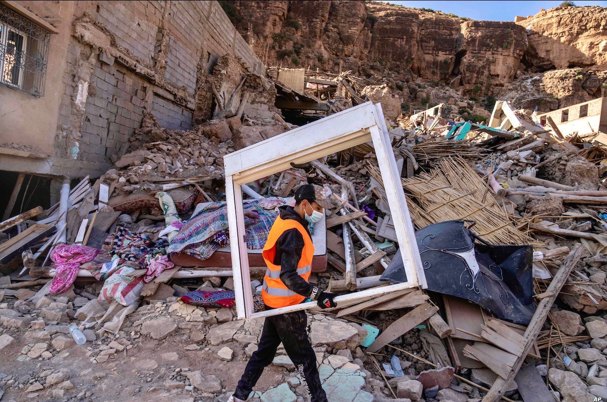 لجنة مكافحة الاتجار في البشر ترصد منشورات مسيئة لضحايا الزلزال