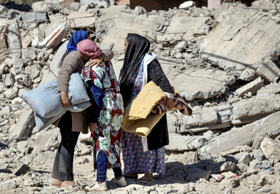 الاستيلاء على المساعدات الموجهة لضحايا الزلزال يورط 3 أشخاص بتمارة