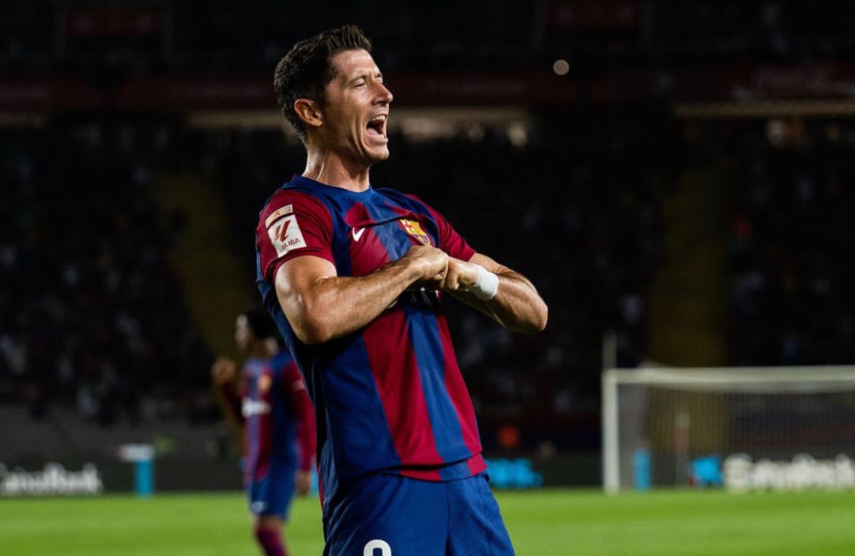 برشلونة يكتسح بيتيس بخماسية ويتصدر الدوري الإسباني “مؤقتا”