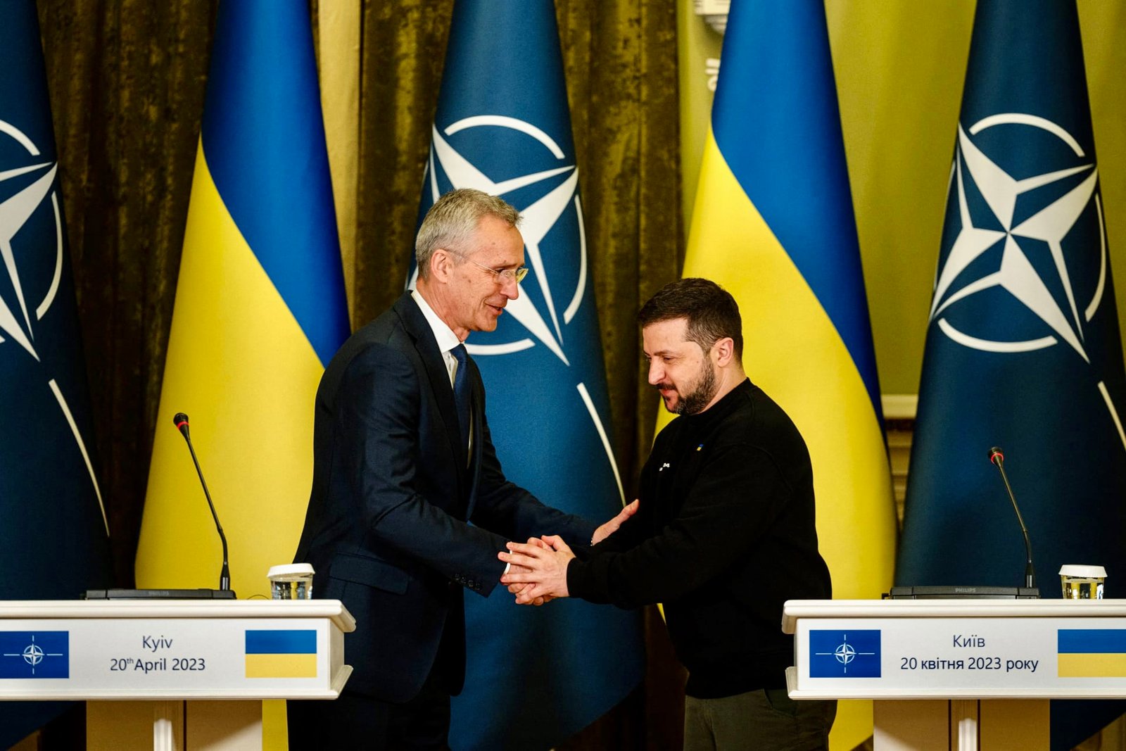 زيلينسكي يستقبل أمين عام “الناتو” في كييف