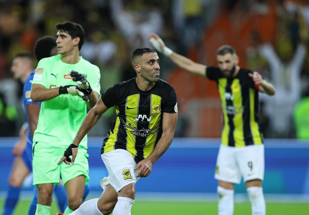 كلاسيكو السعودية .. الهلال يهزم الاتحاد