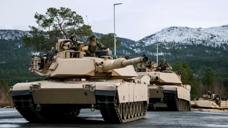 دبابات “إبرامز” الأمريكية تصل إلى أوكرانيا