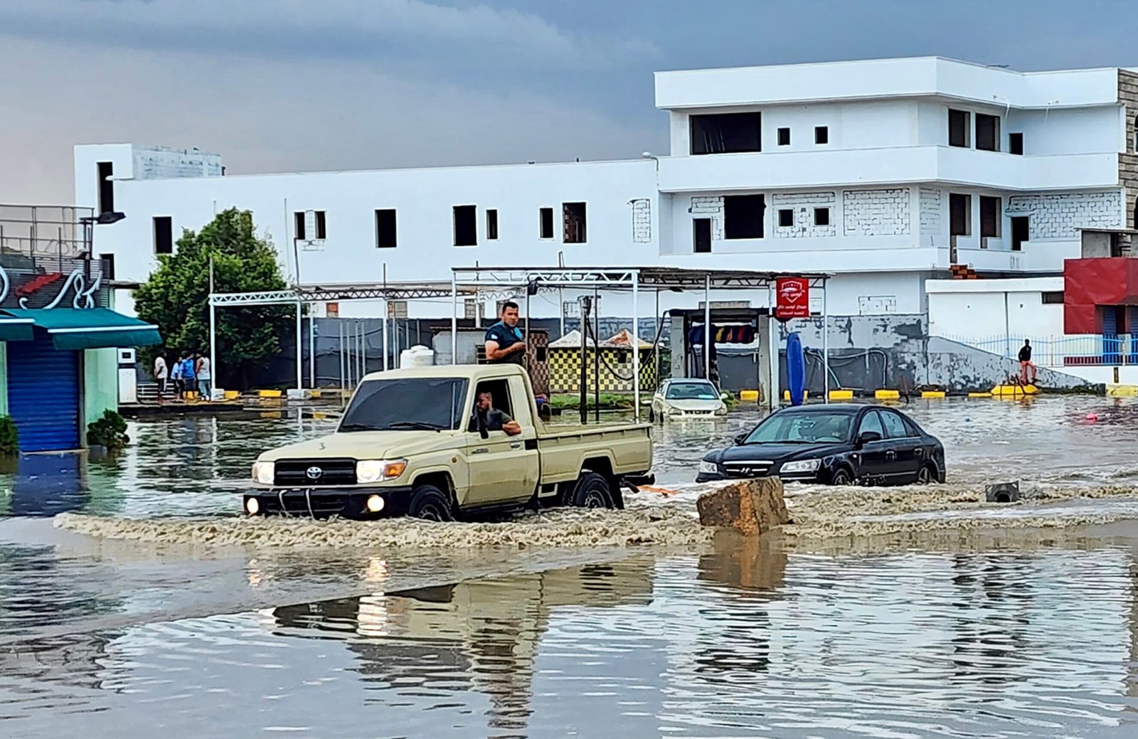 المغرب يعرب عن خالص تعازيه لليبيا و تضامنه الكامل عقب الفيضانات