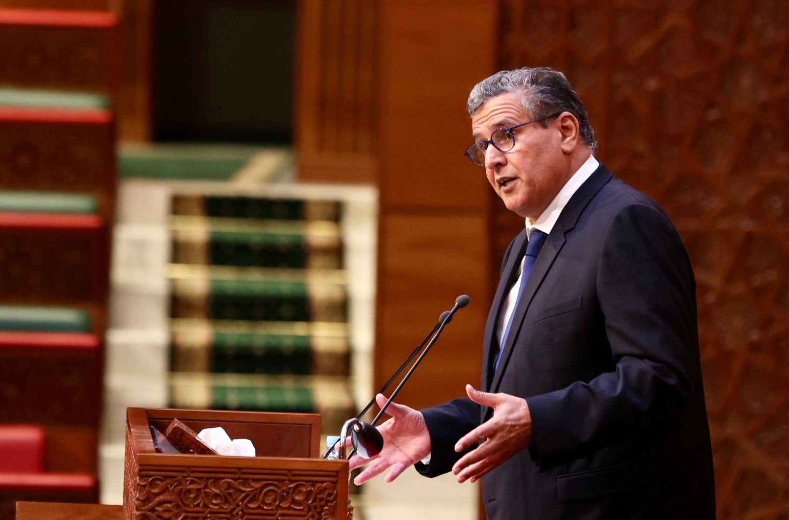 أخنوش يعقد اجتماعا في إطار تنزيل مضامين الرسالة الملكية المتعلقة بتعديل مدونة الأسرة