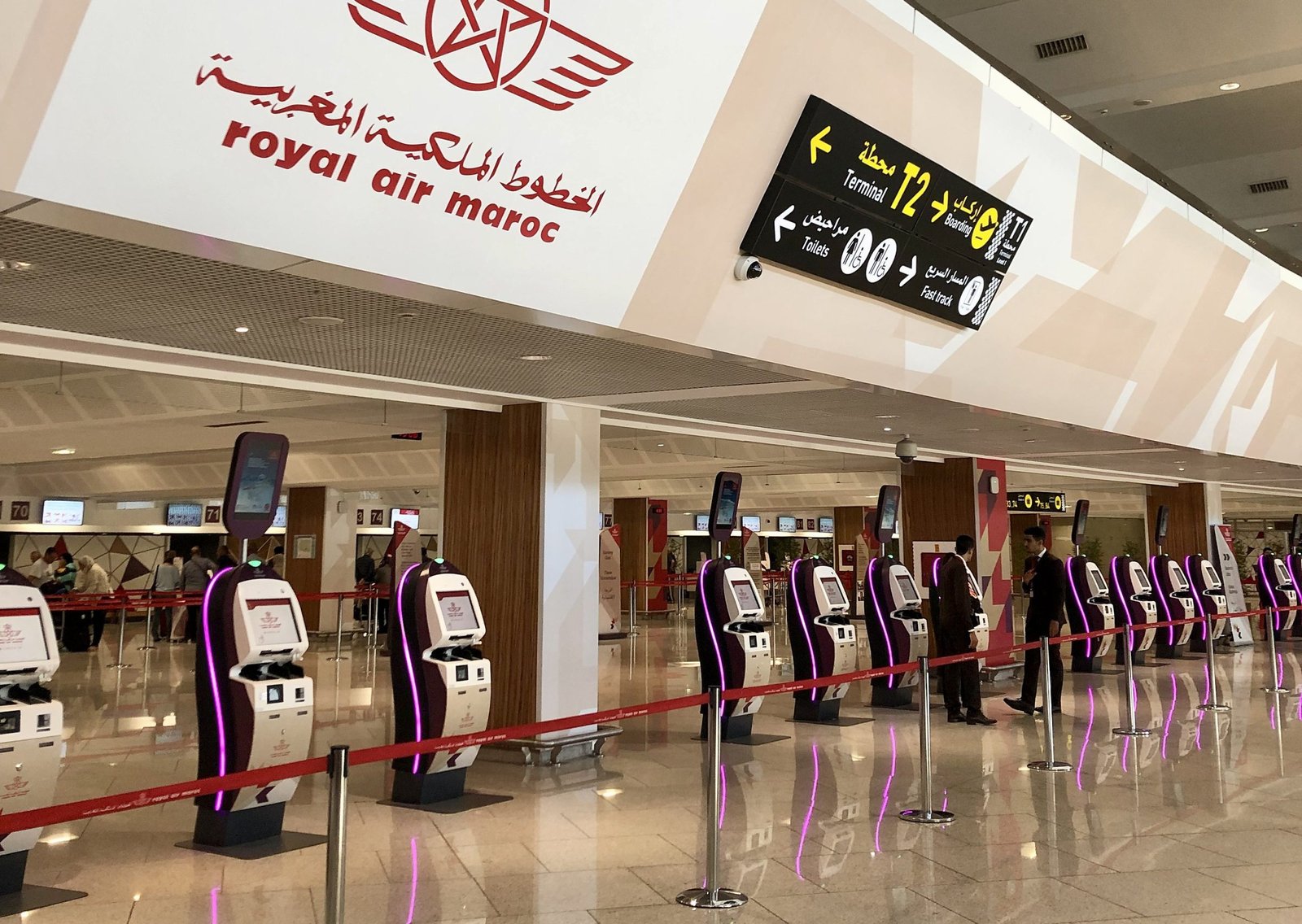 الحكومة تصادق على مرسوم للوقاية من خطر الحيوانات ومكافحته في المطارات