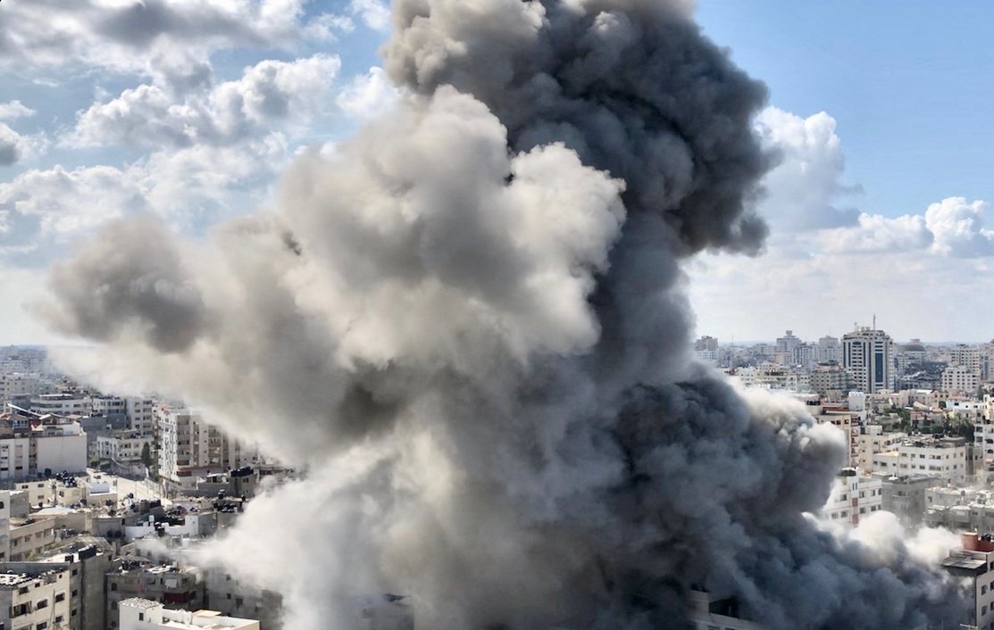 قصف غزة بأكثر من 18 ألف طن متفجرات منذ بدء الحرب