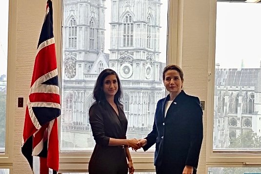 تعزيز التعاون الطاقي محور مباحثات بنعلي ونظيرتها البريطانية