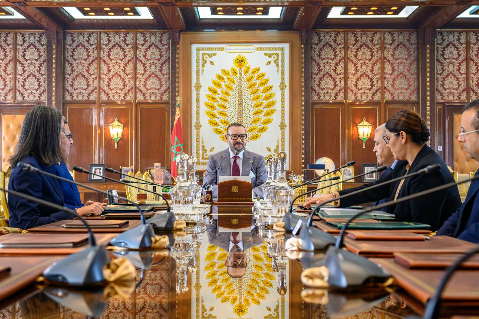 الملك يترأس جلسة عمل حول قطاع الإسكان والتعمير