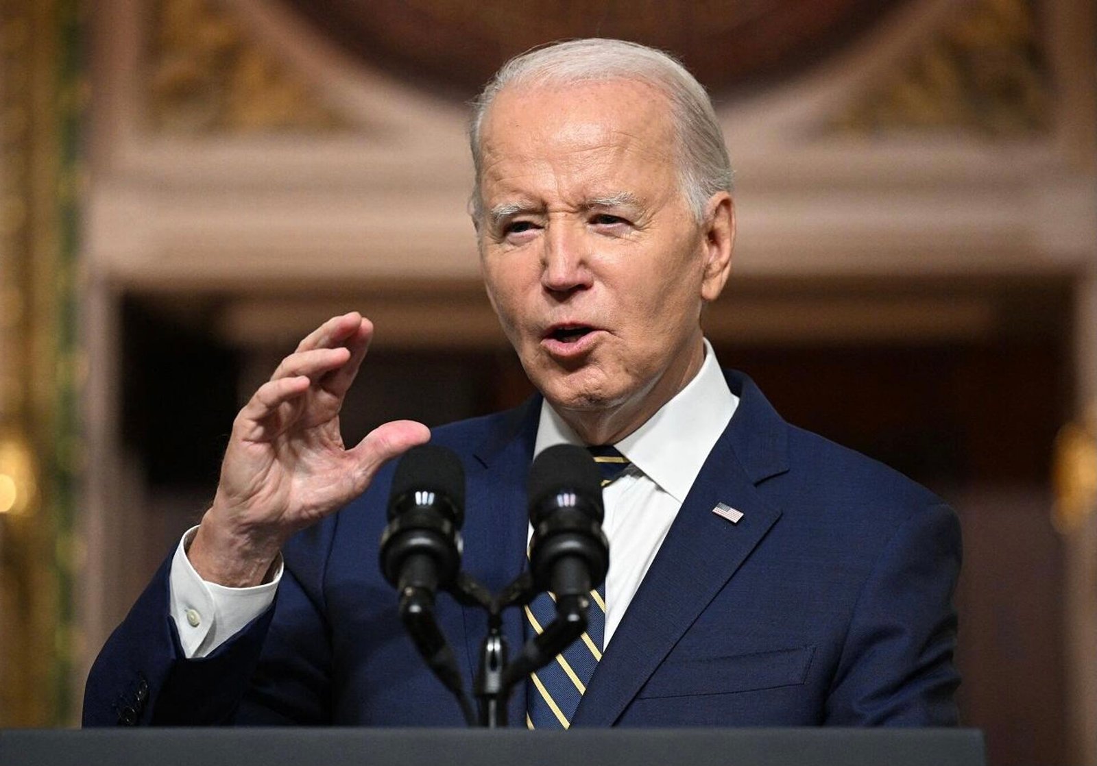 الرئيس الأمريكي : لن أسمح بانتصار حماس وبوتين