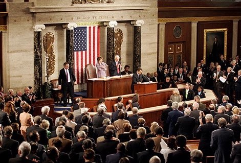 اتفاق في الكونغرس الأمريكي يُجنب الحكومة إغلاقا جزئيا