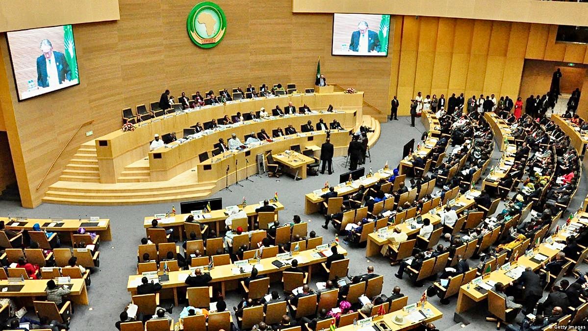 الإتحاد الإفريقي  يجدد التأكيد على مسؤولية البلدان المضيفة لمخيمات اللاجئين في التعاون مع الهيئات الدولية في توثيق اللاجئين