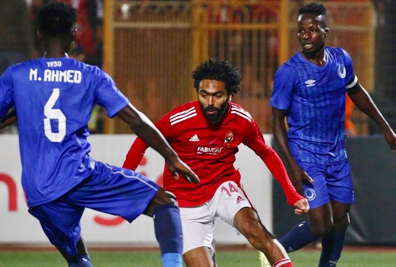 الأهلي يبلغ نصف نهائي الدوري الإفريقى بصعوبة