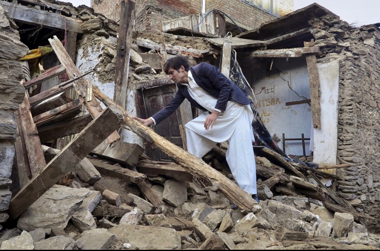 زلزال بقوة 6,2 درجات يضرب غرب أفغانستان