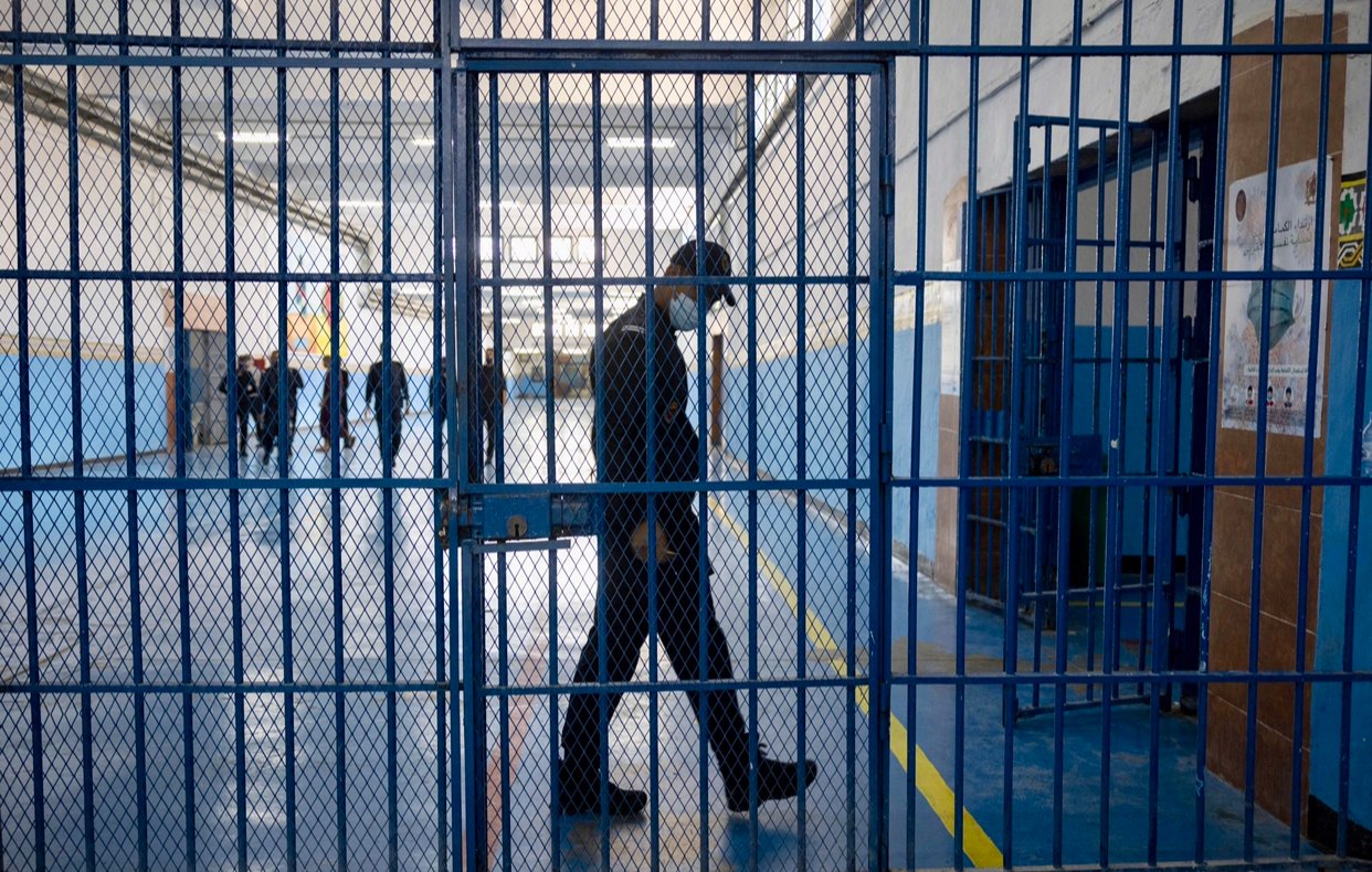 السجن لموظف بنكي اختلس قرابة مليار سنتيم بتطوان