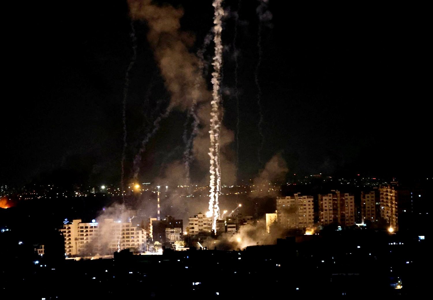 إسرائيل توقف إمدادات الكهرباء المخصصة لقطاع غزة