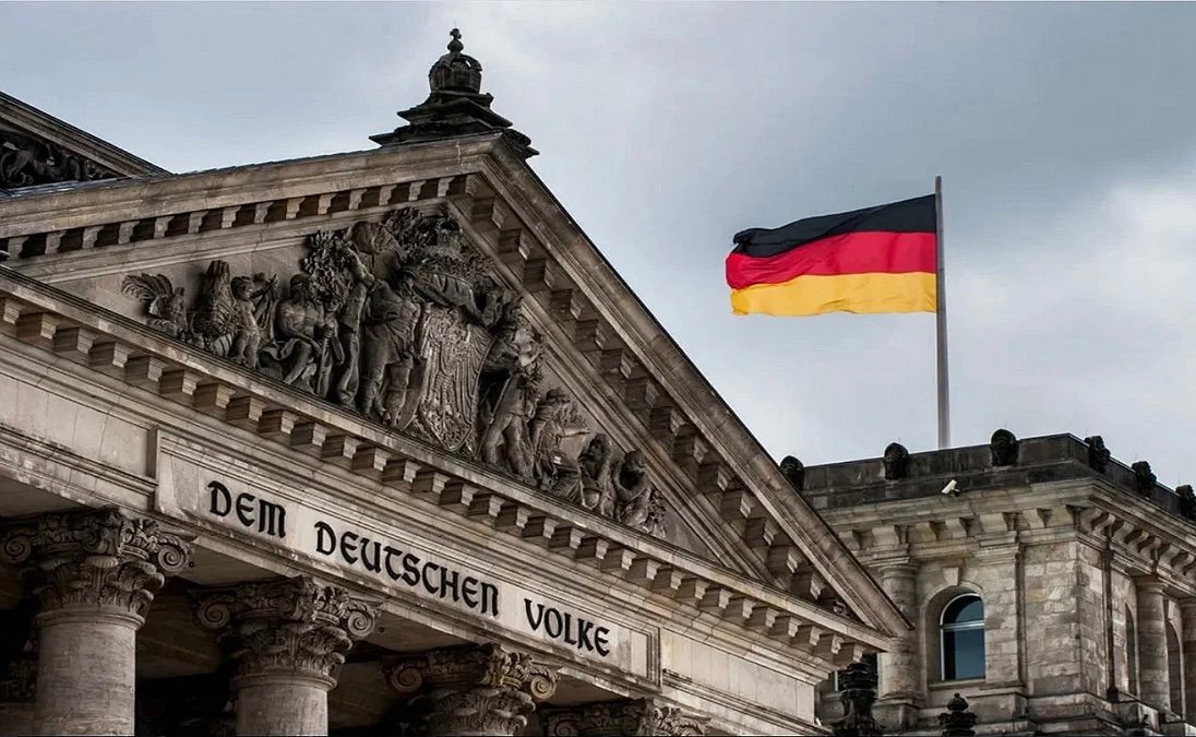 ألمانيا تسهل إجراءات التجنيس لمعالجة نقص العمالة