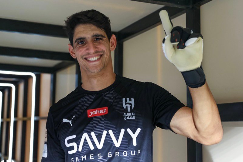 بونو الأفضل في الدوري السعودي خلال أكتوبر