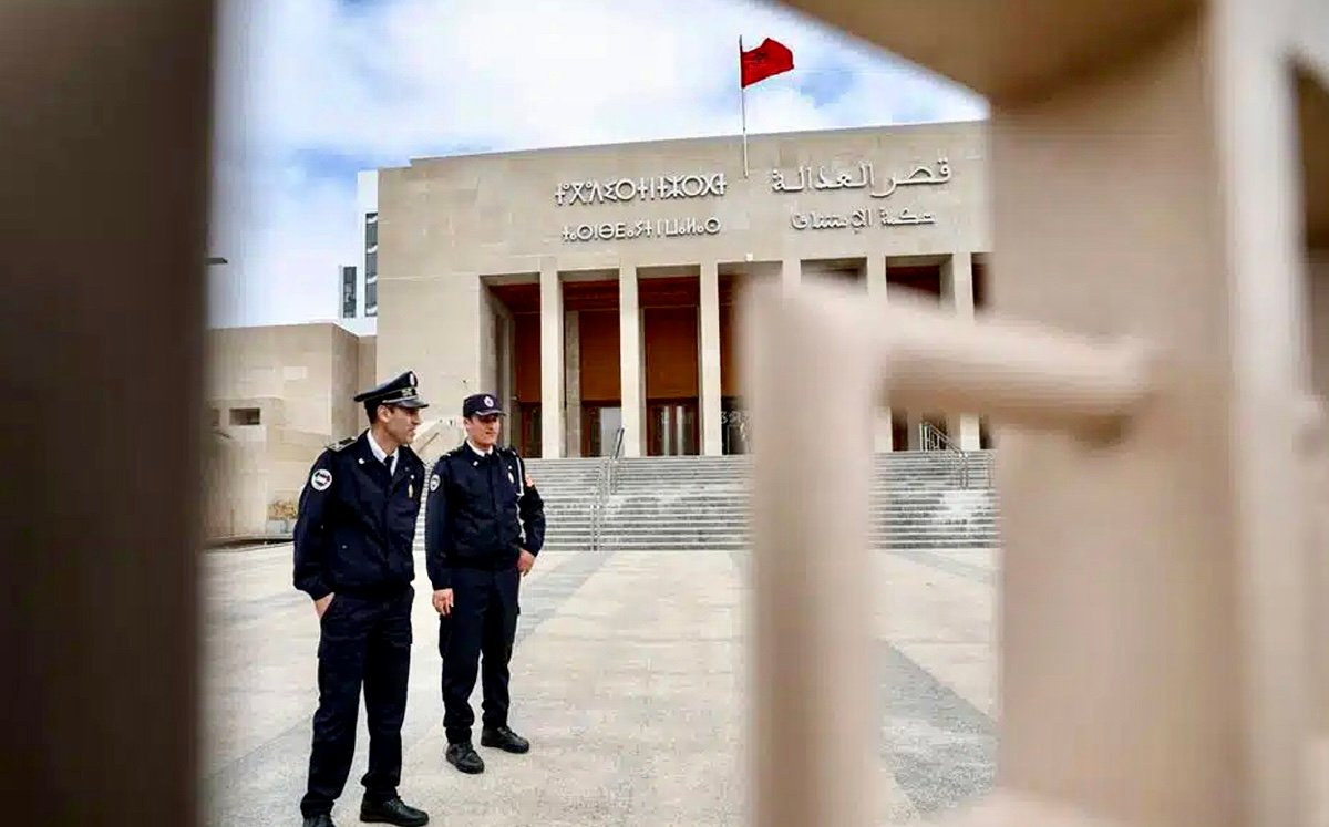 هَا بْشْحال حْكموا على موثق سابق بتهمة اختلاس وتبديد أموال عمومية وخاصة