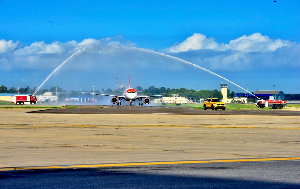 تدشين خط جوي جديد يربط بين الرباط ونانت