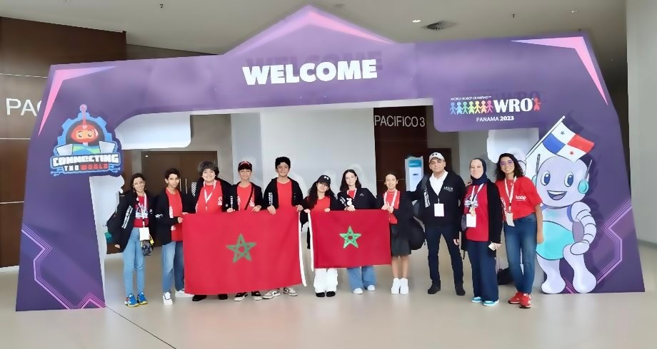 تتويج المغرب بميدالية ذهبية في مسابقات الأولمبياد العالمية للروبوتيك