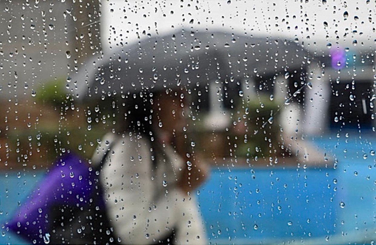 طقس الجمعة.. رياح وأمطار قوية بعدد من مناطق المملكة