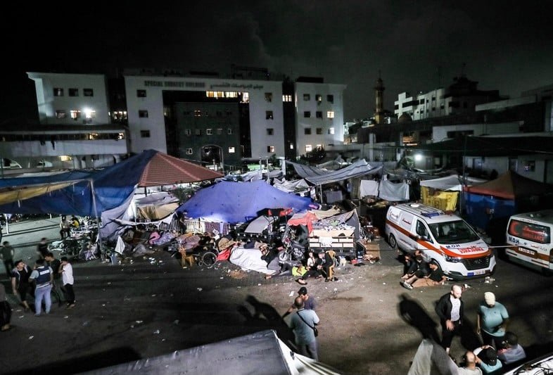 الجيش الإسرائيلي يقتحم مستشفى الشفاء بغزة