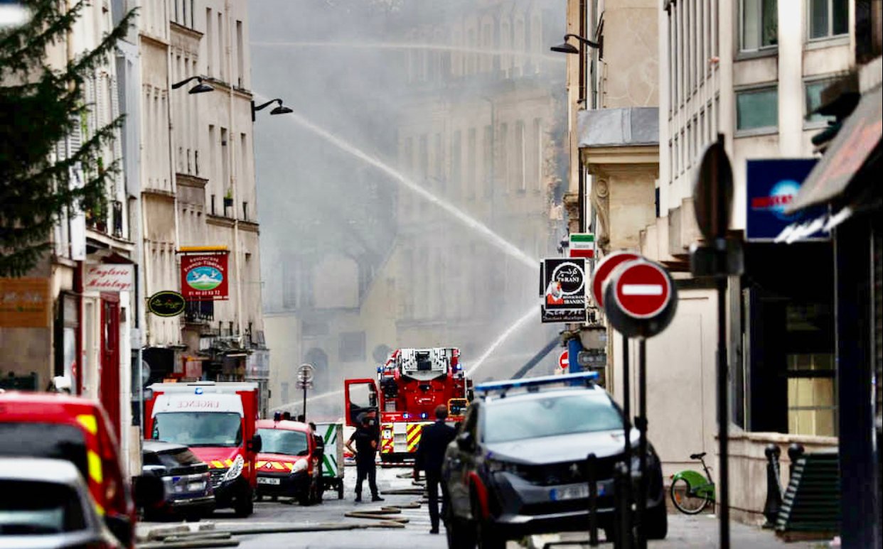قتلى وجرحى في حريق بمبنى ضواحي باريس