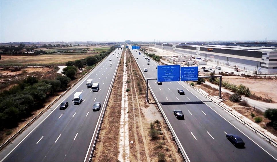 الطرق السيارة : 13600 عربة متوسط حركة السير اليومية