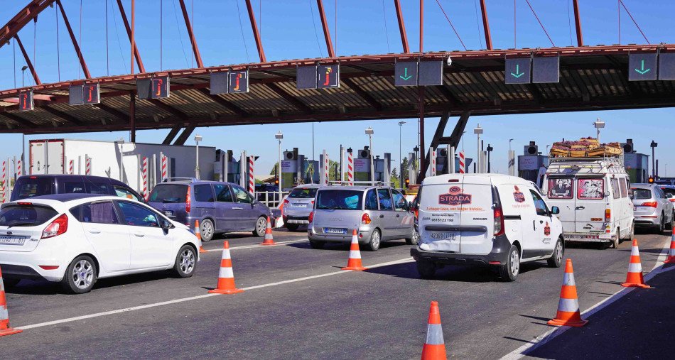 انقطاع مؤقت لحركة السير على الطريق السيار عبر بدال مديونة والدار البيضاء