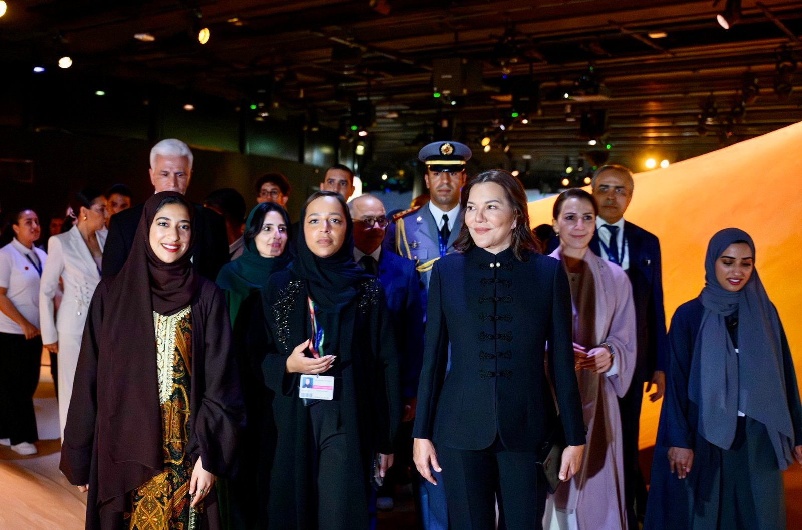 الأميرة للا حسناء تزور رواق “دار الإمارات العربية المتحدة للاستدامة” ورواق المغرب